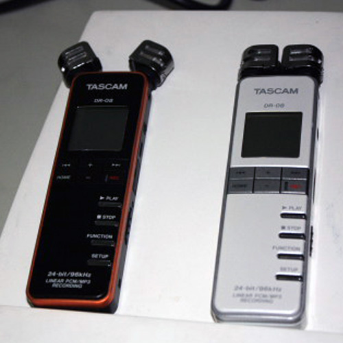 Tascam DR-08 便攜式數(shù)字錄音機(jī)