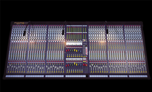 Midas SIENA監(jiān)聽/主擴雙功能的模擬調(diào)音臺